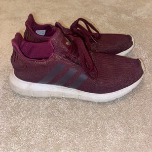 ADIDAS TENNIS SHOE/SNEAKERS